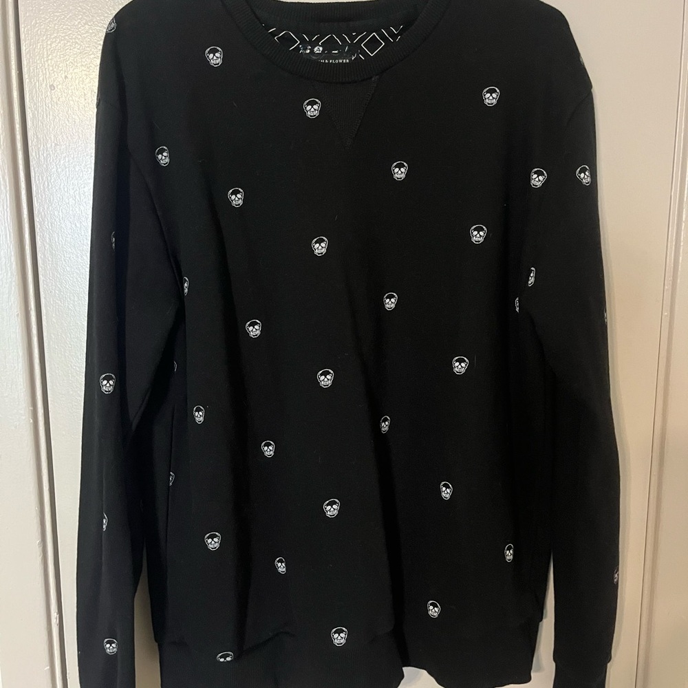 Denim & Flower Black Crewneck Sweater with White Skull Motifs